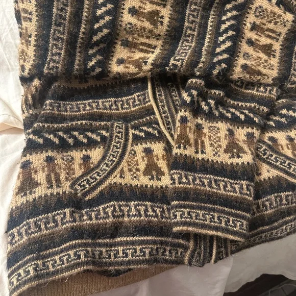 Kukuli 100% Alpaca Wool Zip-Up Sweater - - Picture 4 of 5